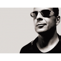Bruce Willis обои (2 шт.) Bruce Willis обои (2 шт.)