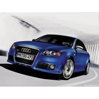 Audi RS4,    -   