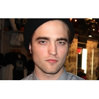 Robert Pattinson ,         