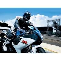 Suzuki GSX R750 - красивое фото на рабочий стол и картинки Suzuki GSX R750 - красивое фото на рабочий стол и картинки
