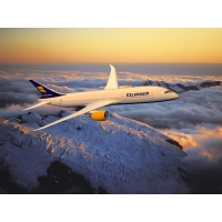 Boeing-787 над вершиной - фото на рабочий стол и картинки Boeing-787 над вершиной - фото на рабочий стол и картинки