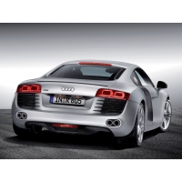 Audi R8      