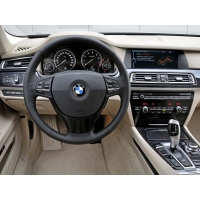 BMW 750Li 2009    