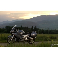 Yamaha в поле картинки - это супер рабочий стол Yamaha в поле картинки - это супер рабочий стол