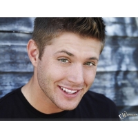 Jensen Ackles обои (2 шт.) Jensen Ackles обои (2 шт.)