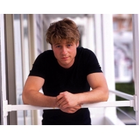 Benjamin McKenzie картинки и новые обои на рабочий стол Benjamin McKenzie картинки и новые обои на рабочий стол