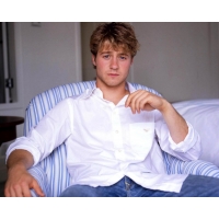 Benjamin McKenzie фото на рабочий стол бесплатно Benjamin McKenzie фото на рабочий стол бесплатно