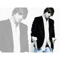 Ashton Kutcher     